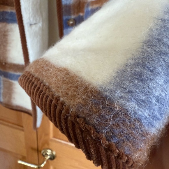 Sezane Sari Jacket - teddy plaid reversible - size 6 - Picture 11 of 12